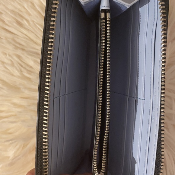 Marc Jacobs Gotham wallet - Picture 3 of 3